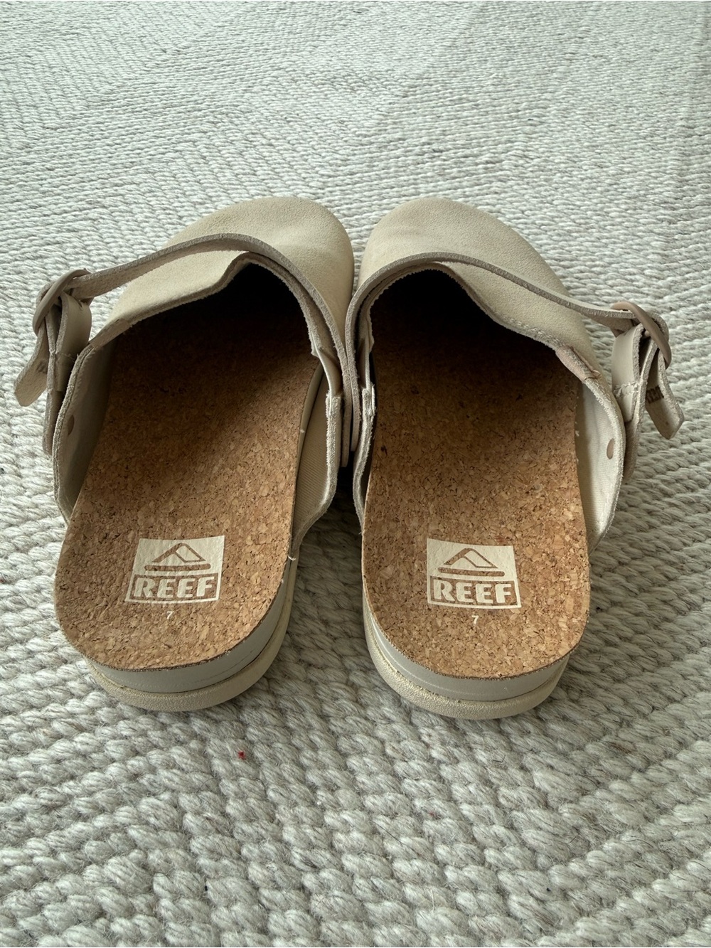 Reef Taupe Beige Suede Slip-On Mule Clog sz 7 - Picture 3 of 6